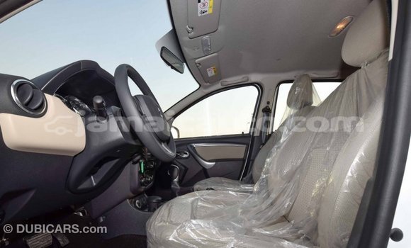 Acheter Import Voiture Renault Duster Blanc à Import - Dubai, Clarendon Acheter Import Voiture Renault Duster Blanc à Import - Dubai, Clarendon