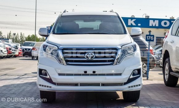 Acheter Import Voiture Toyota Prado Blanc à Import - Dubai, Clarendon Acheter Import Voiture Toyota Prado Blanc à Import - Dubai, Clarendon