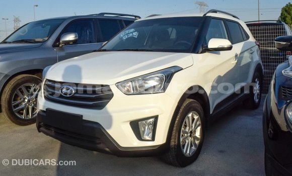 Acheter Import Voiture Hyundai Creta Blanc à Import - Dubai, Clarendon Acheter Import Voiture Hyundai Creta Blanc à Import - Dubai, Clarendon