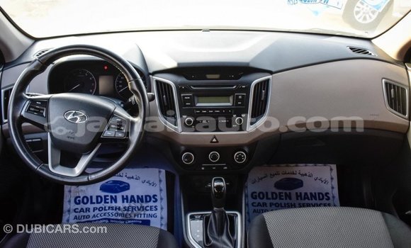 Acheter Import Voiture Hyundai Creta Blanc à Import - Dubai, Clarendon Acheter Import Voiture Hyundai Creta Blanc à Import - Dubai, Clarendon