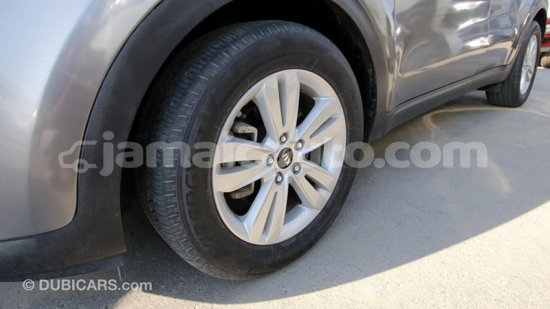 Big with watermark kia sportage clarendon import dubai 1309