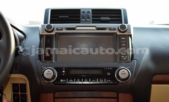 Acheter Import Voiture Toyota Prado Blanc à Import - Dubai, Clarendon Acheter Import Voiture Toyota Prado Blanc à Import - Dubai, Clarendon