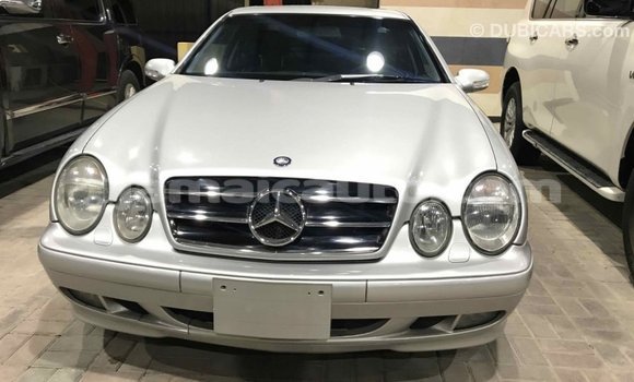Buy Import Mercedes-Benz 190 (W201) Other Car in Import - Dubai in Clarendon Buy Import Mercedes-Benz 190 (W201) Other Car in Import - Dubai in Clarendon
