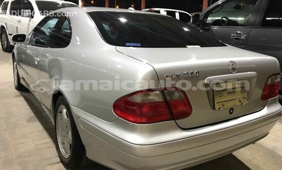 Buy Import Mercedes-Benz 190 (W201) Other Car in Import - Dubai in Clarendon Buy Import Mercedes-Benz 190 (W201) Other Car in Import - Dubai in Clarendon