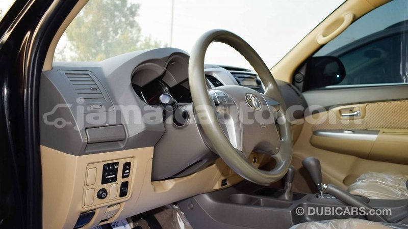 Big with watermark toyota fortuner clarendon import dubai 1323