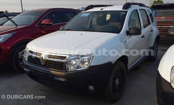 Acheter Import Voiture Renault Duster Blanc à Import - Dubai, Clarendon Acheter Import Voiture Renault Duster Blanc à Import - Dubai, Clarendon