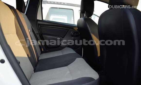 Acheter Import Voiture Renault Duster Blanc à Import - Dubai, Clarendon Acheter Import Voiture Renault Duster Blanc à Import - Dubai, Clarendon