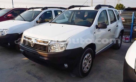 Acheter Import Voiture Renault Duster Blanc à Import - Dubai, Clarendon Acheter Import Voiture Renault Duster Blanc à Import - Dubai, Clarendon