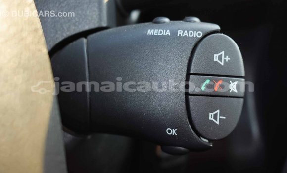 Acheter Import Voiture Renault Duster Blanc à Import - Dubai, Clarendon Acheter Import Voiture Renault Duster Blanc à Import - Dubai, Clarendon