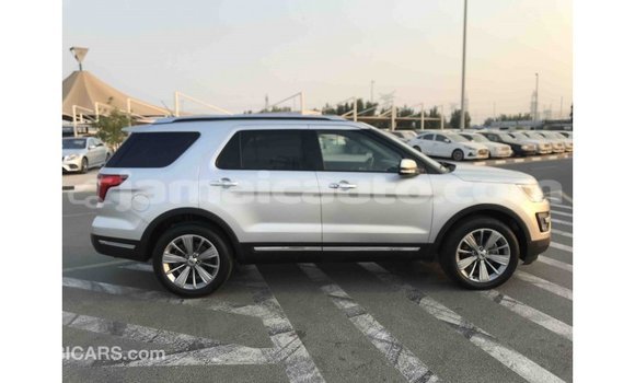 Acheter Import Voiture Ford Explorer Autre à Import - Dubai, Clarendon Acheter Import Voiture Ford Explorer Autre à Import - Dubai, Clarendon