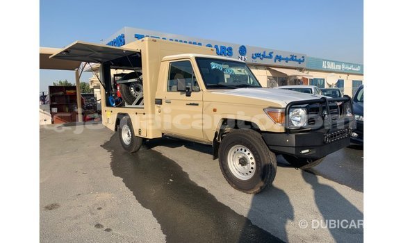 Buy Import Toyota Land Cruiser Beige Car in Import - Dubai in Clarendon Buy Import Toyota Land Cruiser Beige Car in Import - Dubai in Clarendon