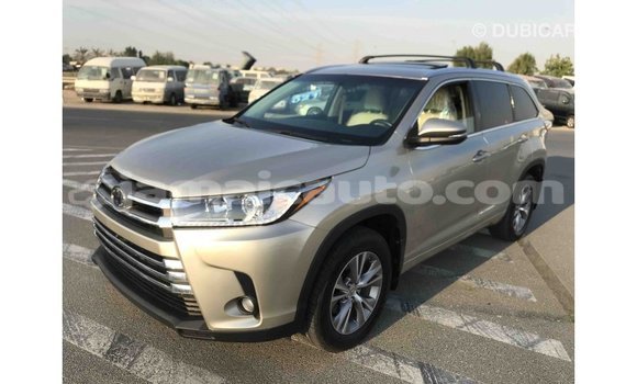 Acheter Import Voiture Toyota Highlander Autre à Import - Dubai, Clarendon Acheter Import Voiture Toyota Highlander Autre à Import - Dubai, Clarendon