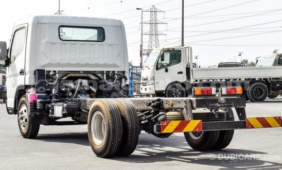 Acheter Import Utilitaire Mitsubishi L400 Blanc à Import - Dubai, Clarendon Acheter Import Utilitaire Mitsubishi L400 Blanc à Import - Dubai, Clarendon