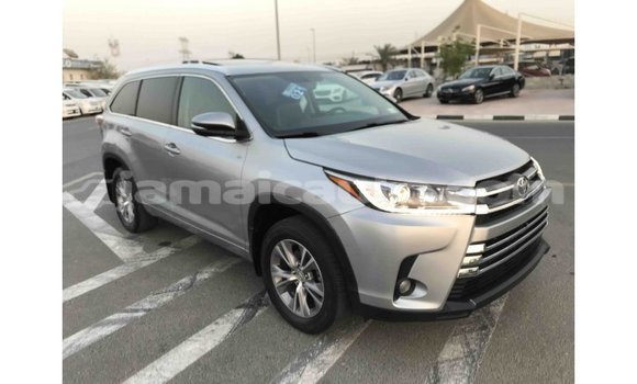 Acheter Import Voiture Toyota Highlander Autre à Import - Dubai, Clarendon Acheter Import Voiture Toyota Highlander Autre à Import - Dubai, Clarendon