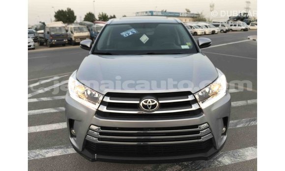 Acheter Import Voiture Toyota Highlander Autre à Import - Dubai, Clarendon Acheter Import Voiture Toyota Highlander Autre à Import - Dubai, Clarendon