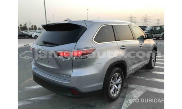 Acheter Import Voiture Toyota Highlander Autre à Import - Dubai, Clarendon Acheter Import Voiture Toyota Highlander Autre à Import - Dubai, Clarendon