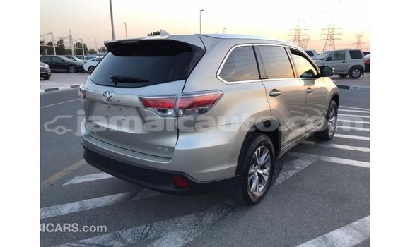 Acheter Import Voiture Toyota Highlander Autre à Import - Dubai, Clarendon Acheter Import Voiture Toyota Highlander Autre à Import - Dubai, Clarendon
