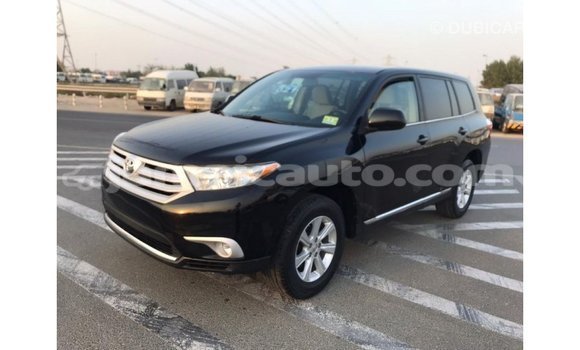 Acheter Import Voiture Toyota Highlander Noir à Import - Dubai, Clarendon Acheter Import Voiture Toyota Highlander Noir à Import - Dubai, Clarendon