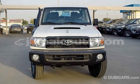 Buy Import Toyota Land Cruiser White Car in Import - Dubai in Clarendon Buy Import Toyota Land Cruiser White Car in Import - Dubai in Clarendon