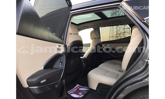 Acheter Import Voiture Hyundai Santa Fe Noir à Import - Dubai, Clarendon Acheter Import Voiture Hyundai Santa Fe Noir à Import - Dubai, Clarendon