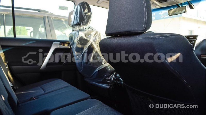 Big with watermark toyota prado clarendon import dubai 1382