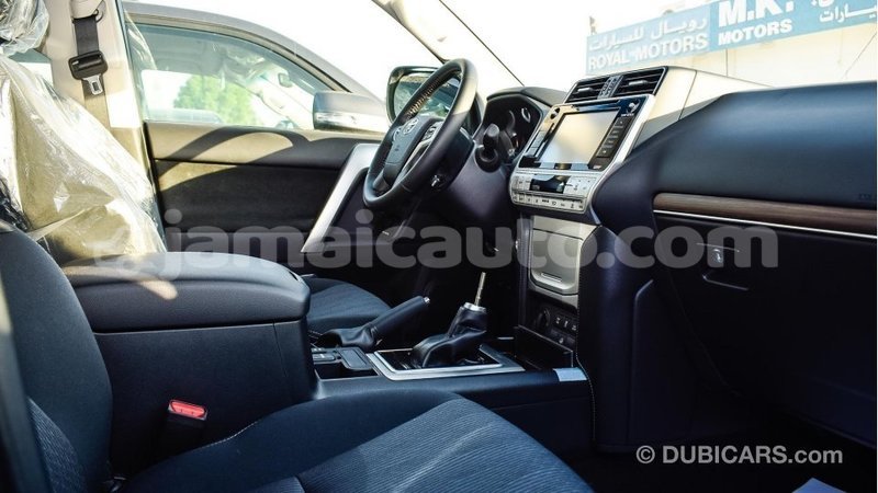 Big with watermark toyota prado clarendon import dubai 1382