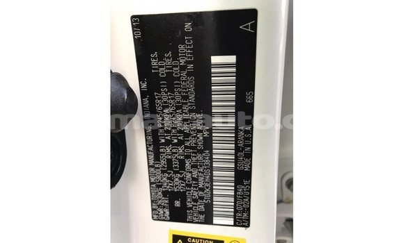 Acheter Import Voiture Toyota Highlander Blanc à Import - Dubai, Clarendon Acheter Import Voiture Toyota Highlander Blanc à Import - Dubai, Clarendon