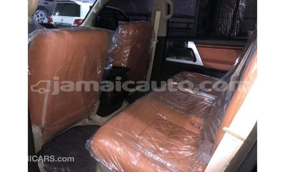 Acheter Import Voiture Toyota Land Cruiser Noir à Import - Dubai, Clarendon Acheter Import Voiture Toyota Land Cruiser Noir à Import - Dubai, Clarendon