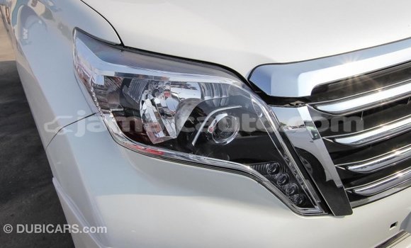 Acheter Import Voiture Toyota Prado Blanc à Import - Dubai, Clarendon Acheter Import Voiture Toyota Prado Blanc à Import - Dubai, Clarendon