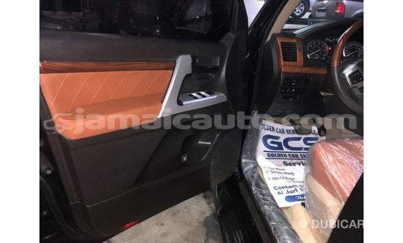 Acheter Import Voiture Toyota Land Cruiser Noir à Import - Dubai, Clarendon Acheter Import Voiture Toyota Land Cruiser Noir à Import - Dubai, Clarendon