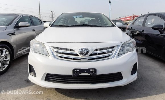 Acheter Import Voiture Toyota Corolla Blanc à Import - Dubai, Clarendon Acheter Import Voiture Toyota Corolla Blanc à Import - Dubai, Clarendon