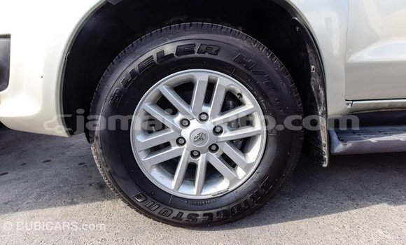 Acheter Import Voiture Toyota Fortuner Autre à Import - Dubai, Clarendon Acheter Import Voiture Toyota Fortuner Autre à Import - Dubai, Clarendon