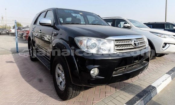 Acheter Import Voiture Toyota Fortuner Noir à Import - Dubai, Clarendon Acheter Import Voiture Toyota Fortuner Noir à Import - Dubai, Clarendon