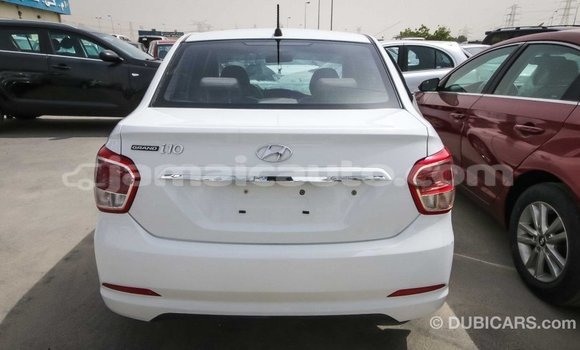 Acheter Import Voiture Hyundai i10 Blanc à Import - Dubai, Clarendon Acheter Import Voiture Hyundai i10 Blanc à Import - Dubai, Clarendon