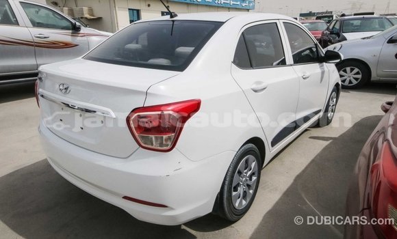 Acheter Import Voiture Hyundai i10 Blanc à Import - Dubai, Clarendon Acheter Import Voiture Hyundai i10 Blanc à Import - Dubai, Clarendon