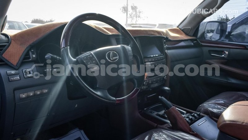 Big with watermark lexus lx clarendon import dubai 1410