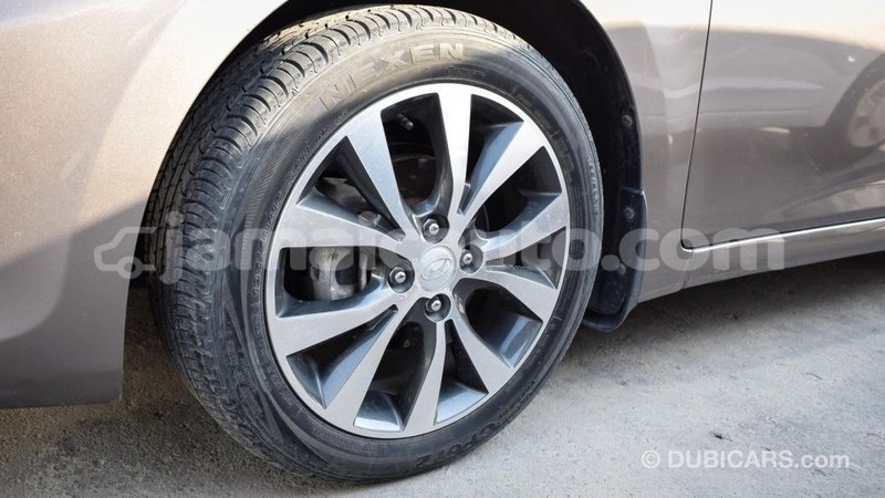 Big with watermark hyundai accent clarendon import dubai 1416