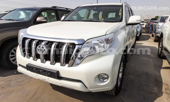 Acheter Import Voiture Toyota Prado Blanc à Import - Dubai, Clarendon Acheter Import Voiture Toyota Prado Blanc à Import - Dubai, Clarendon