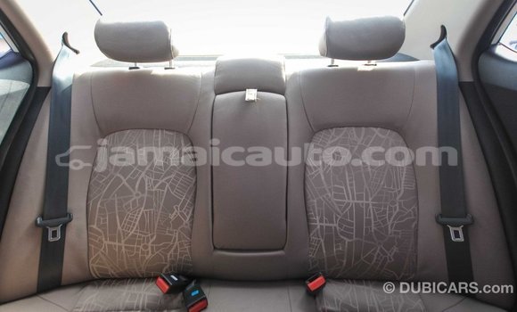 Acheter Import Voiture Hyundai i10 Blanc à Import - Dubai, Clarendon Acheter Import Voiture Hyundai i10 Blanc à Import - Dubai, Clarendon