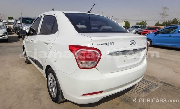Acheter Import Voiture Hyundai i10 Blanc à Import - Dubai, Clarendon Acheter Import Voiture Hyundai i10 Blanc à Import - Dubai, Clarendon