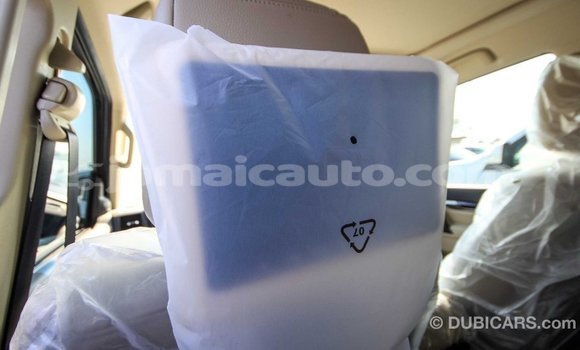 Acheter Import Voiture Mitsubishi Pajero Blanc à Import - Dubai, Clarendon Acheter Import Voiture Mitsubishi Pajero Blanc à Import - Dubai, Clarendon