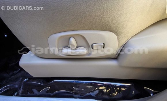 Acheter Import Voiture Mitsubishi Pajero Blanc à Import - Dubai, Clarendon Acheter Import Voiture Mitsubishi Pajero Blanc à Import - Dubai, Clarendon