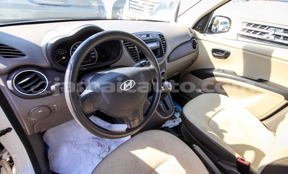 Buy Import Hyundai i10 White Car in Import - Dubai in Clarendon Buy Import Hyundai i10 White Car in Import - Dubai in Clarendon