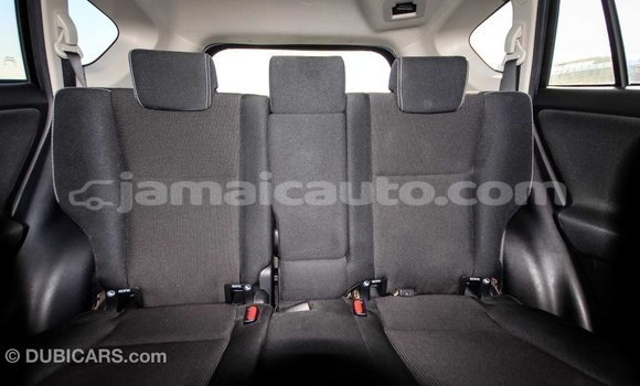 Acheter Import Utilitaire Toyota HiAce Noir à Import - Dubai, Clarendon Acheter Import Utilitaire Toyota HiAce Noir à Import - Dubai, Clarendon