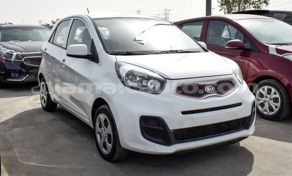 Acheter Import Voiture Kia Picanto Blanc à Import - Dubai, Clarendon Acheter Import Voiture Kia Picanto Blanc à Import - Dubai, Clarendon