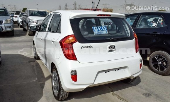 Acheter Import Voiture Kia Picanto Blanc à Import - Dubai, Clarendon Acheter Import Voiture Kia Picanto Blanc à Import - Dubai, Clarendon