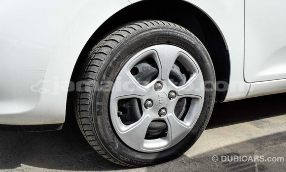 Acheter Import Voiture Kia Picanto Blanc à Import - Dubai, Clarendon Acheter Import Voiture Kia Picanto Blanc à Import - Dubai, Clarendon