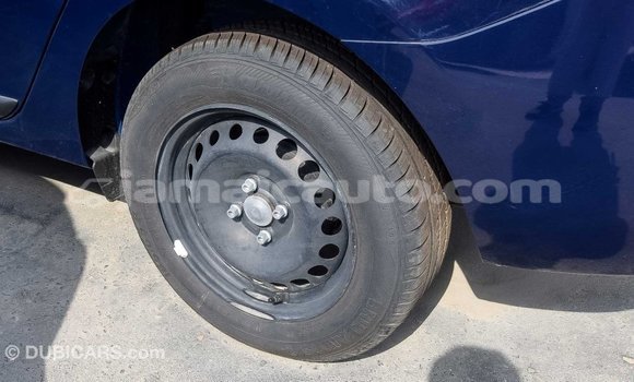 Acheter Import Voiture Renault Symbol Bleu à Import - Dubai, Clarendon Acheter Import Voiture Renault Symbol Bleu à Import - Dubai, Clarendon