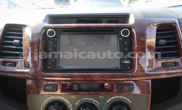 Acheter Import Voiture Toyota Fortuner Autre à Import - Dubai, Clarendon Acheter Import Voiture Toyota Fortuner Autre à Import - Dubai, Clarendon