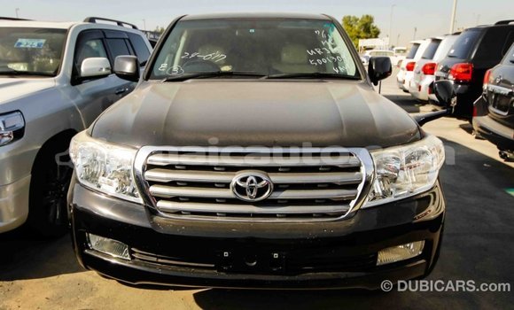 Acheter Import Voiture Toyota Land Cruiser Noir à Import - Dubai, Clarendon Acheter Import Voiture Toyota Land Cruiser Noir à Import - Dubai, Clarendon